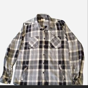 Civil Society 2007 Plaid shirt, Excellent quality, very well made Size large 21x